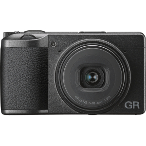 Ricoh GR III Svört